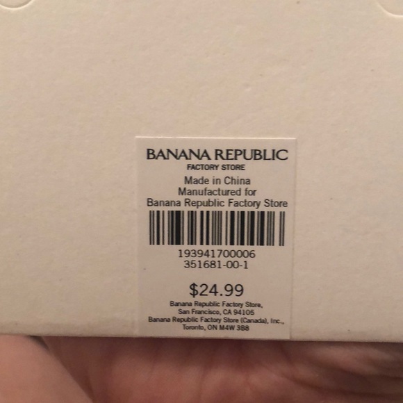 NWT Banana Republic Necklace - Picture 4 of 4